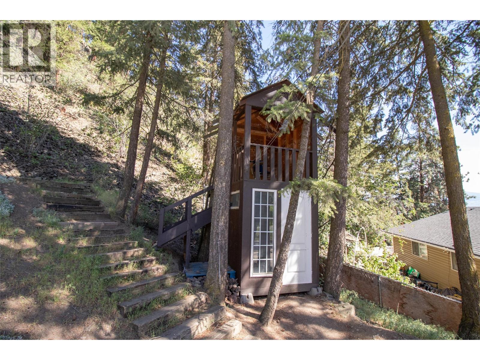 477 Clifton Road, Kelowna