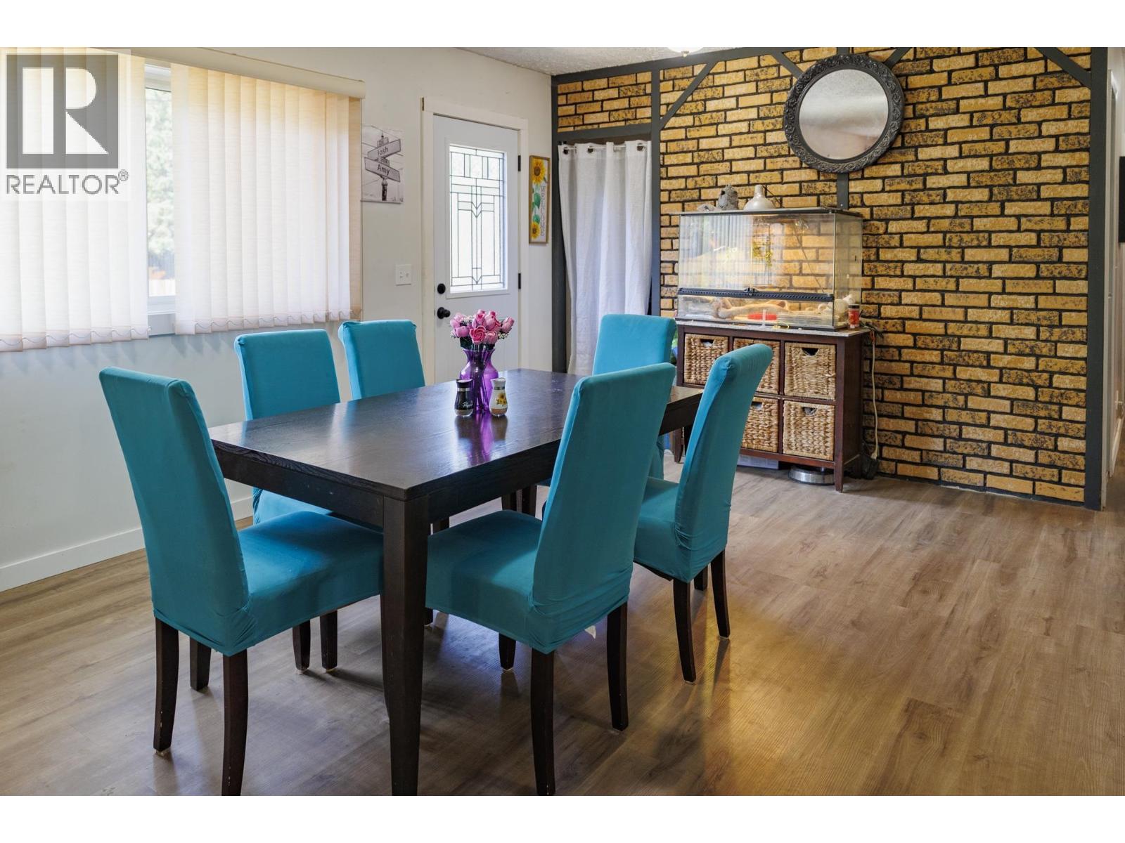1090 DYKE ROAD - 7