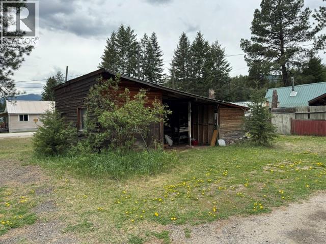 5861 33 Highway - 22