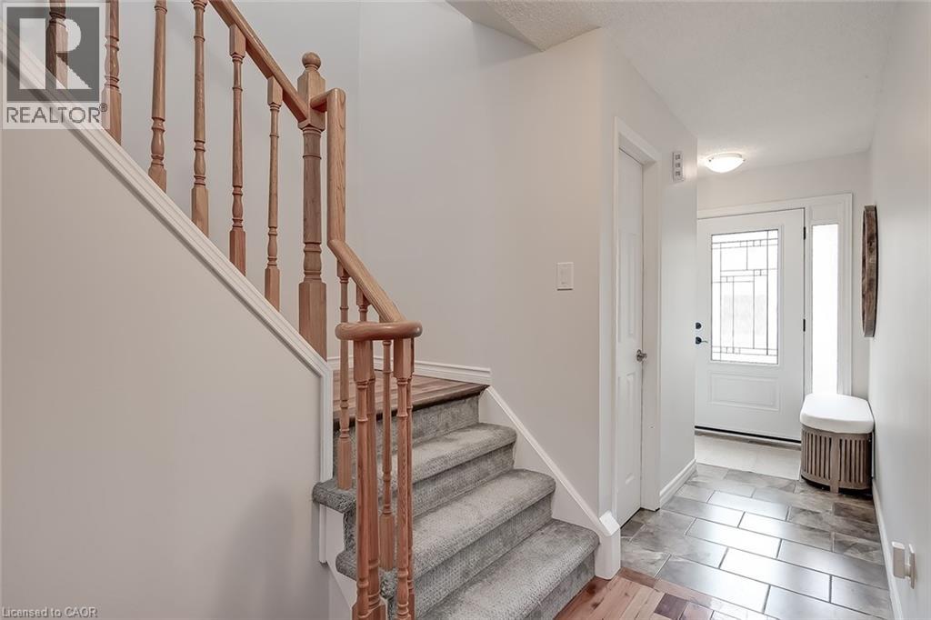 2470 HEADON FOREST Drive Unit# 41, Burlington, Ontario, L7M3X4 — Photo 4