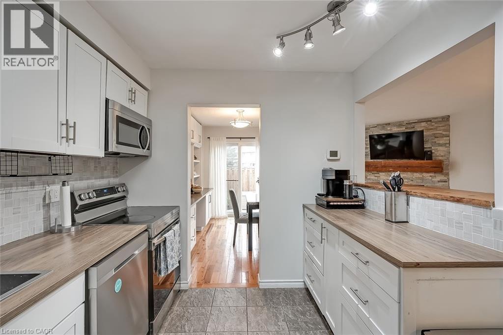 2470 HEADON FOREST Drive Unit# 41, Burlington, Ontario, L7M3X4 — Photo 7