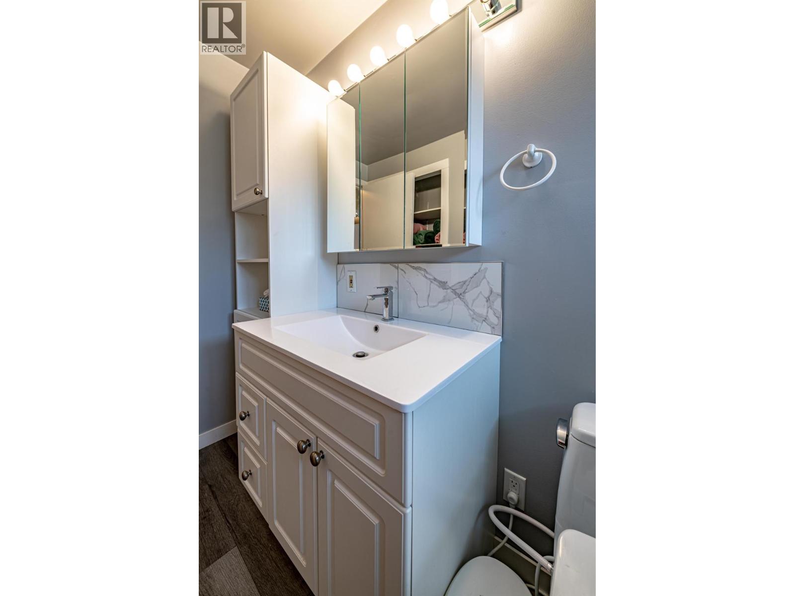 1002 Ninth Street - 23