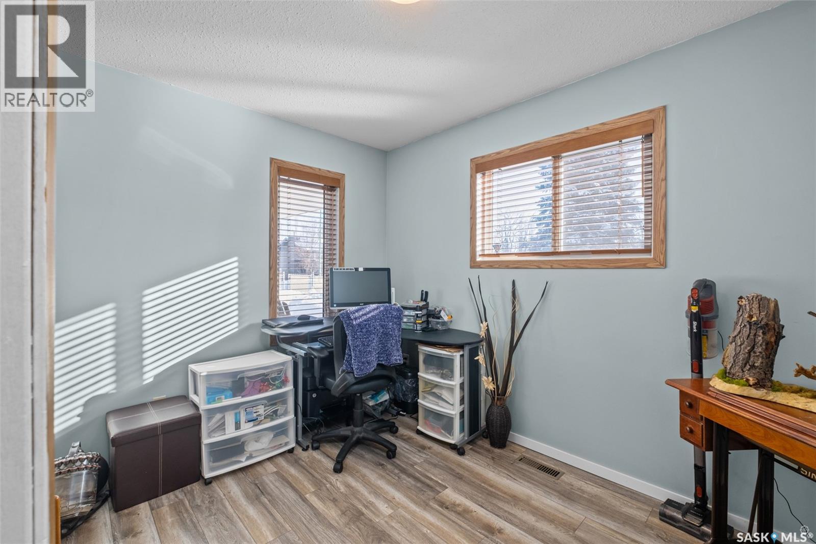 1503 Bliss CRESCENT - 14