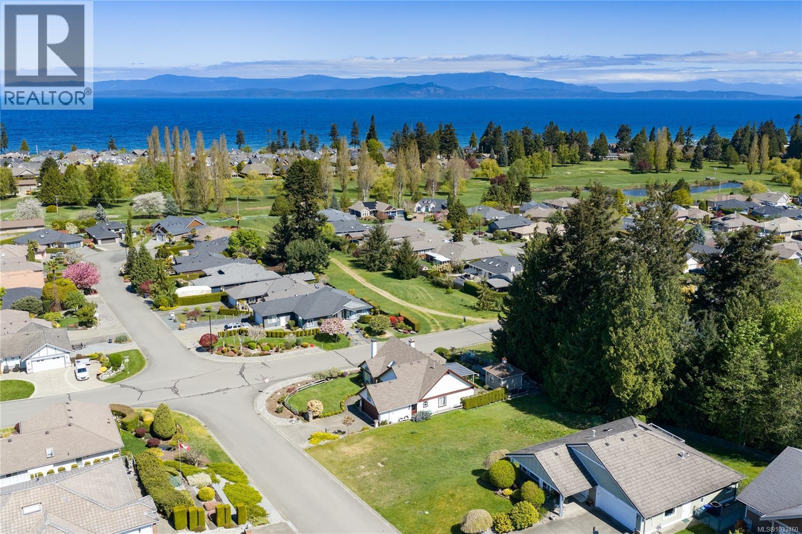 530 Sandwedge Close, Qualicum Beach