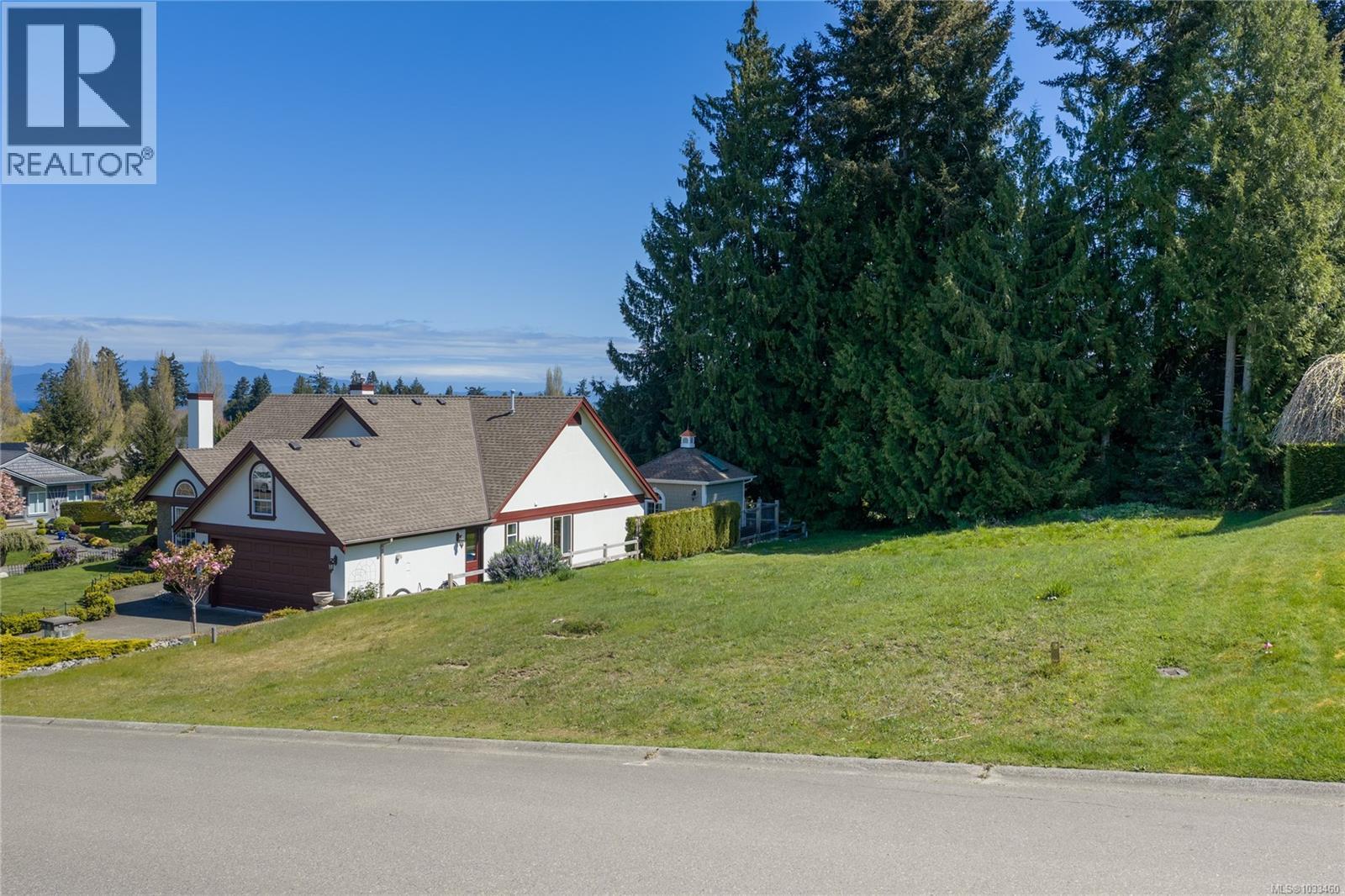 530 Sandwedge Close, Qualicum Beach