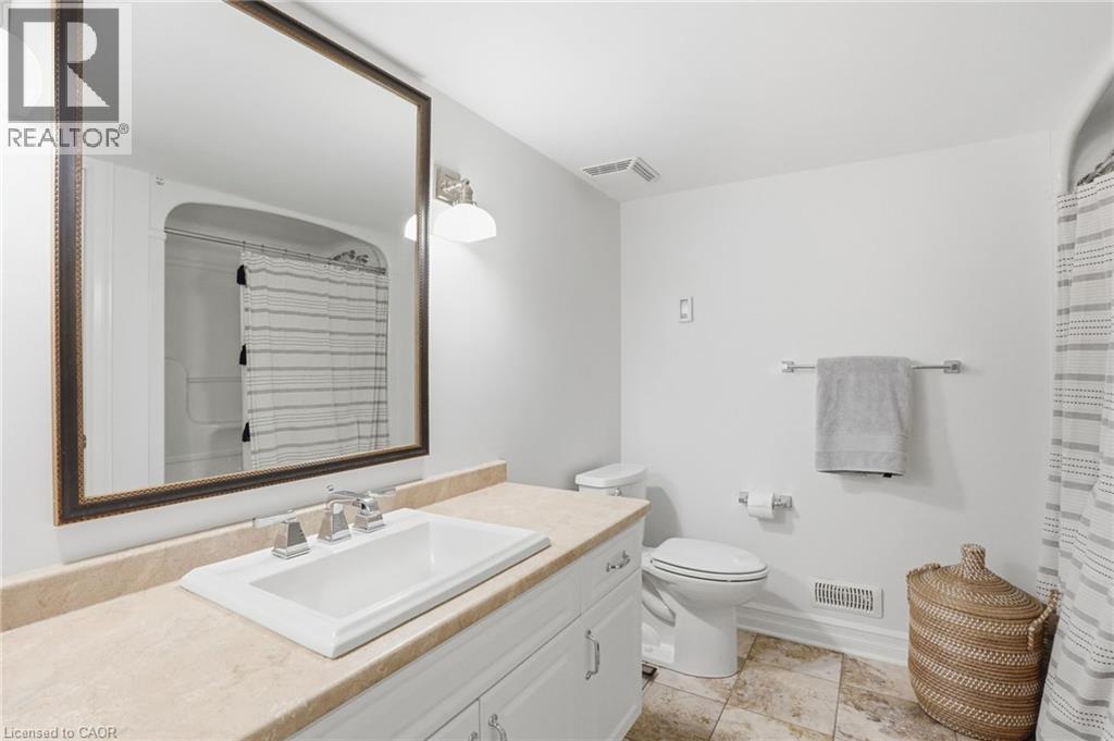 736 RYE Street - 41