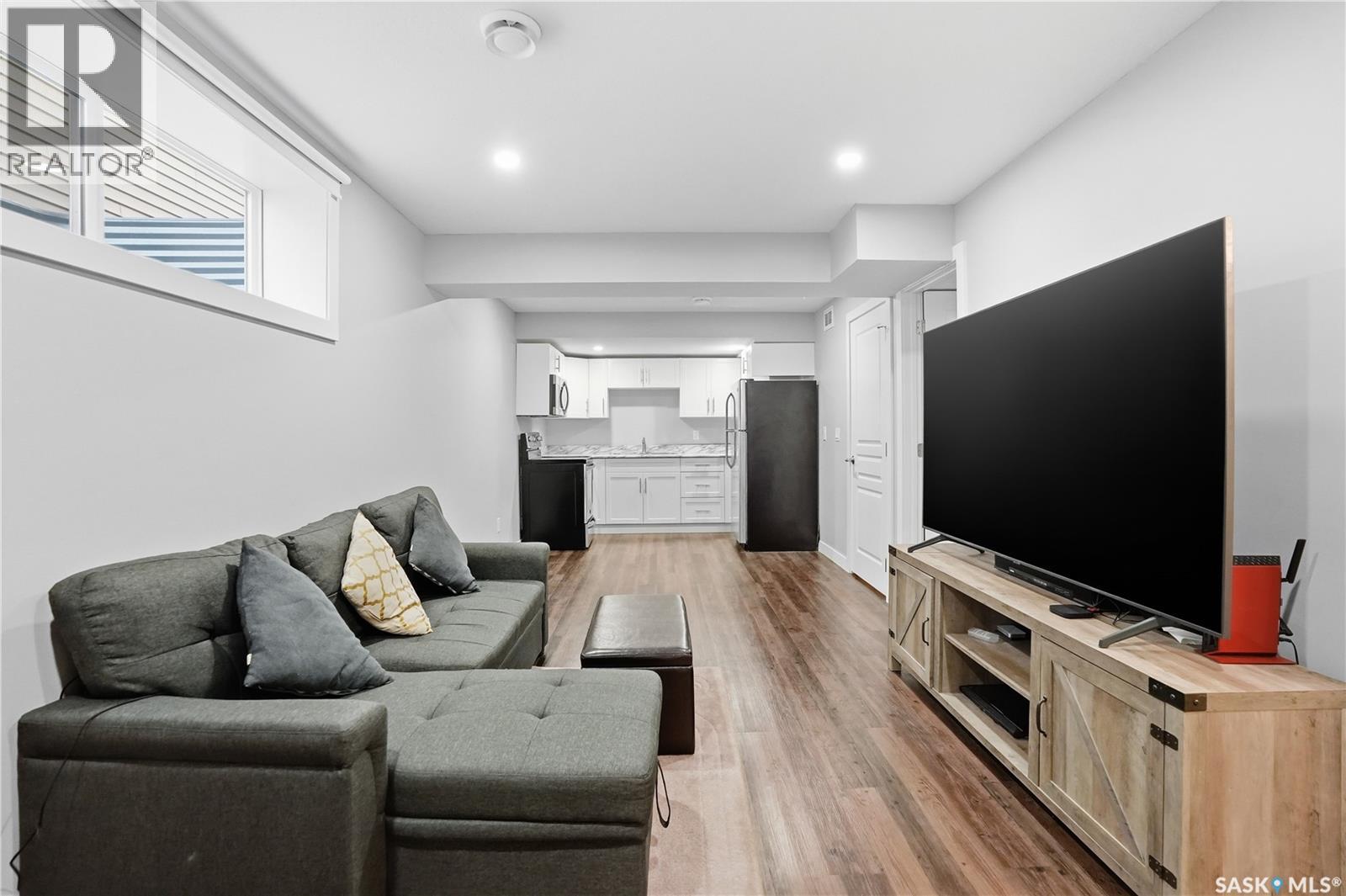 4810 Green Brooks WAY E - 35