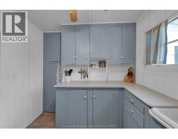 17498 Lakeshore Road, Rondeau Park, ON N0P1X0 Photo 14