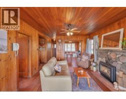Dining room - 17498 Lakeshore Road, Rondeau Park, ON N0P1X0 Photo 6