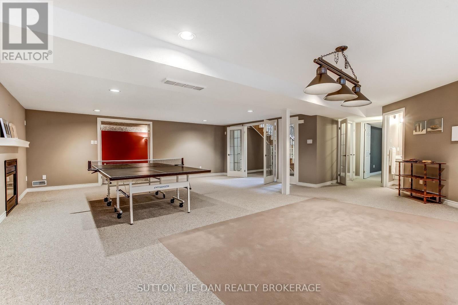 631 WHITEHAVEN CRESCENT - 23