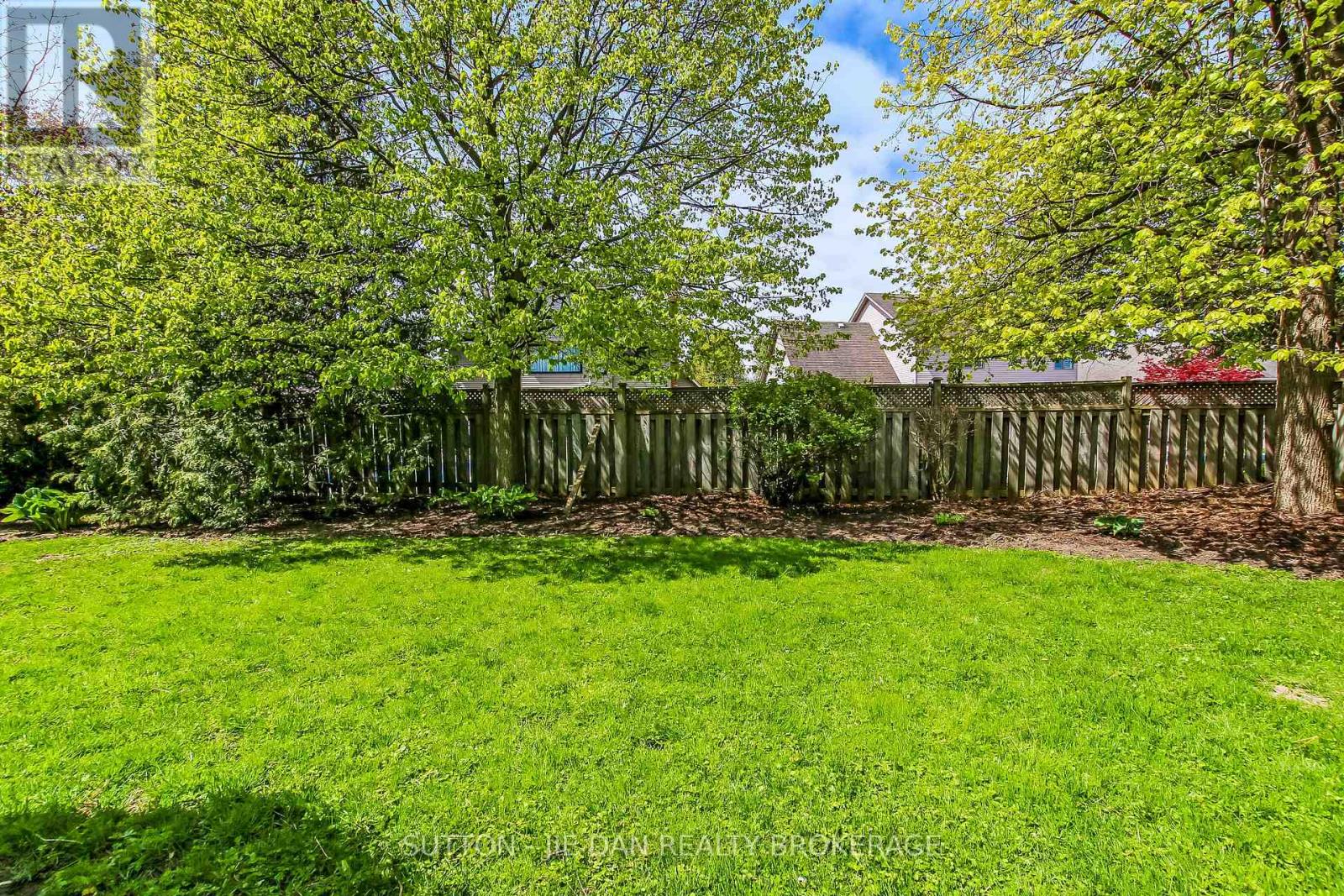 631 WHITEHAVEN CRESCENT - 29