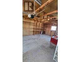 Bedroom - 25 Miller Street, Strathroy Caradoc, ON N7G1A5 Photo 11