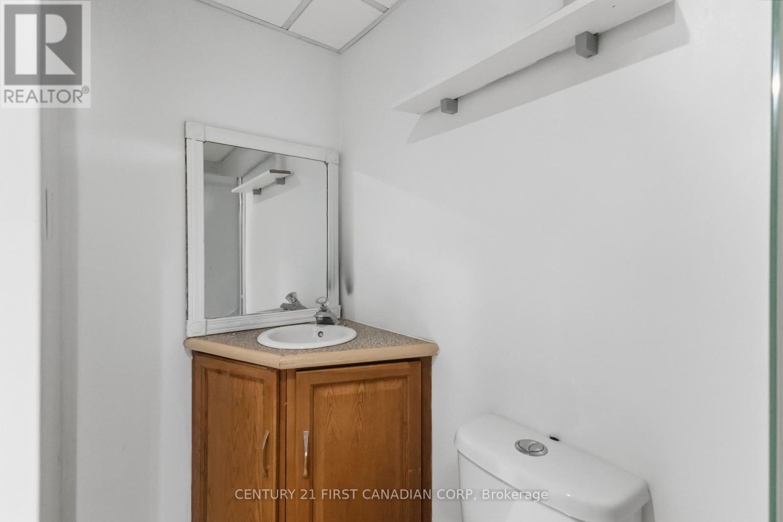 #6 720 DEVERON CRESCENT - Image 41