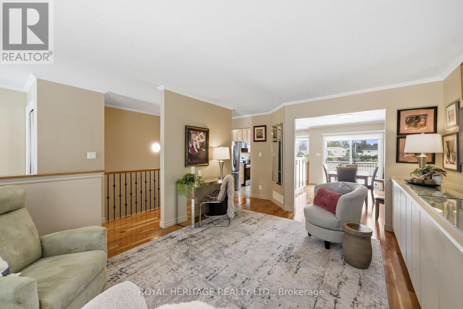 6 COVE COURT - 16