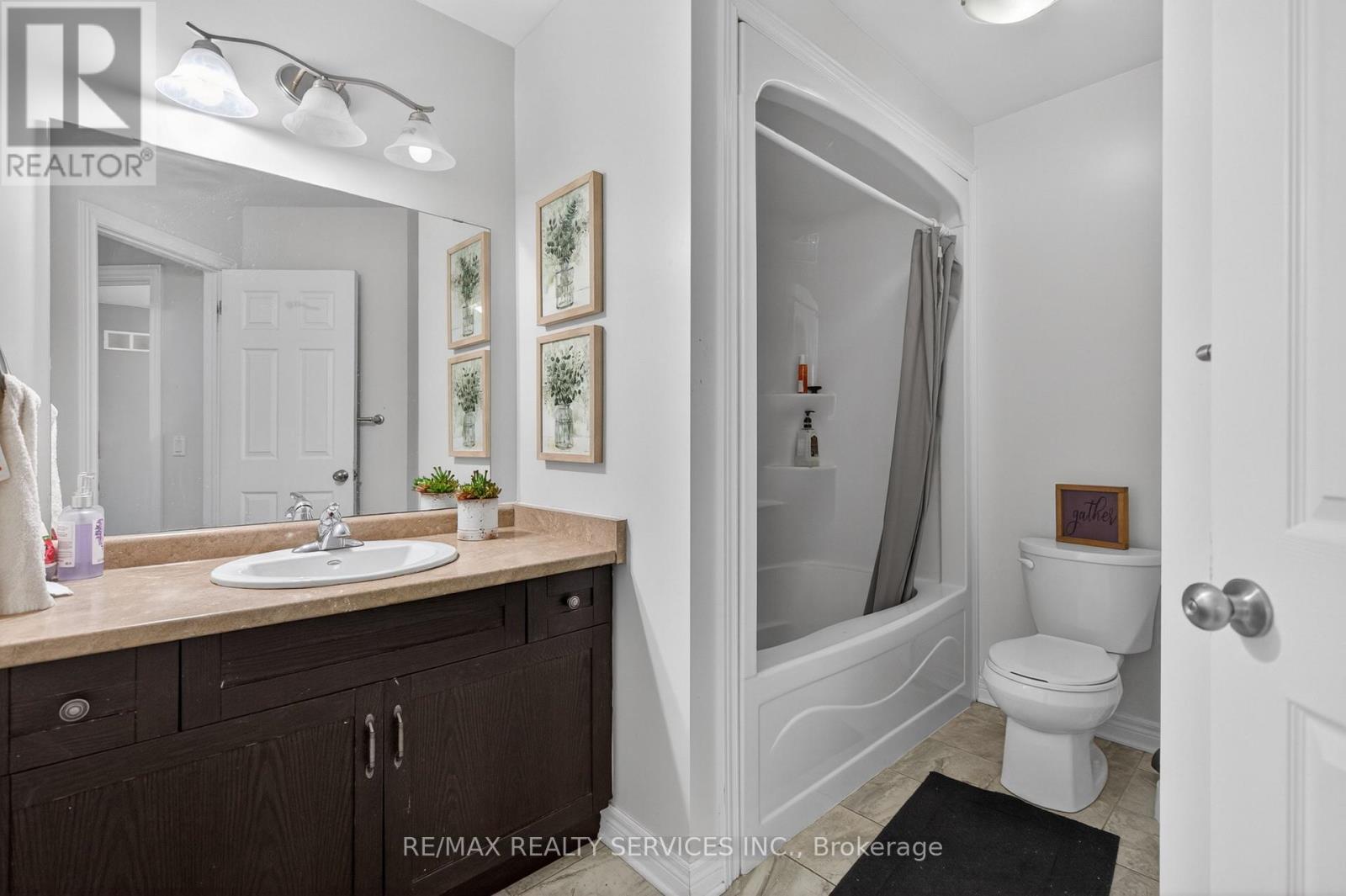 26 TRENT AVENUE - 21