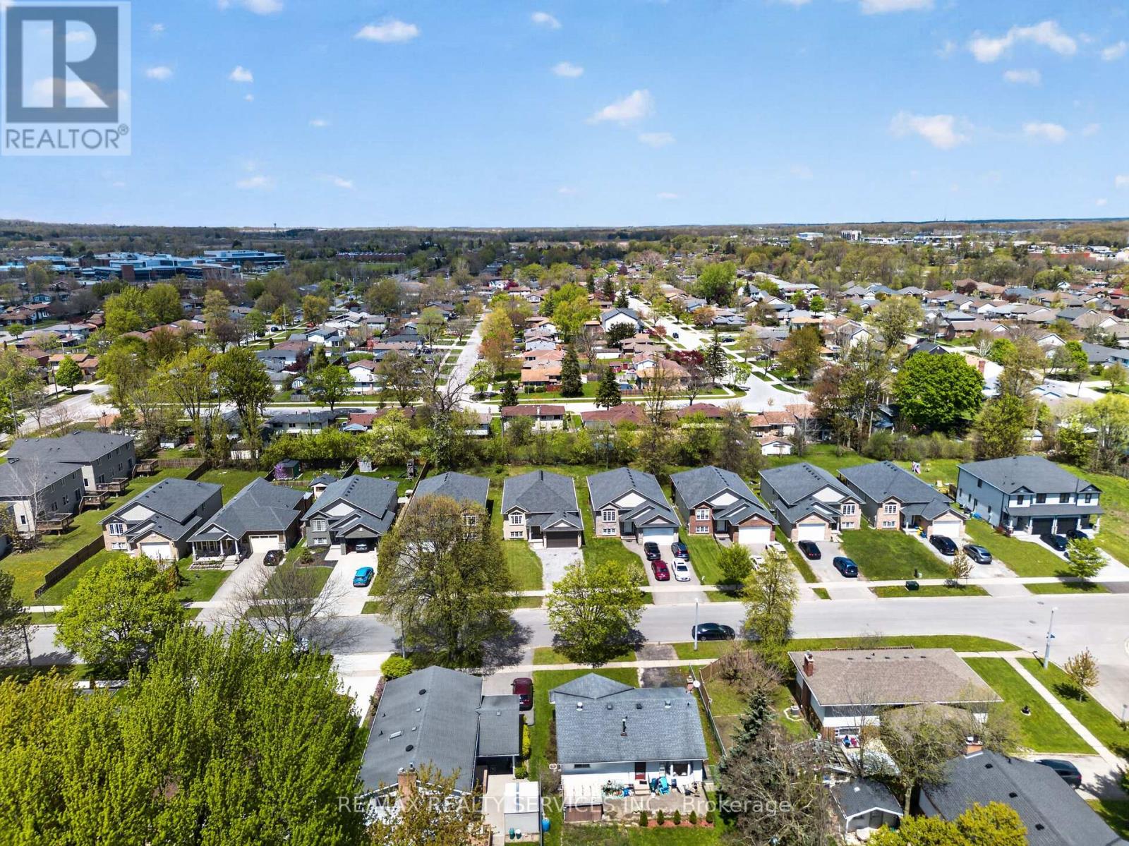 26 TRENT AVENUE - 38