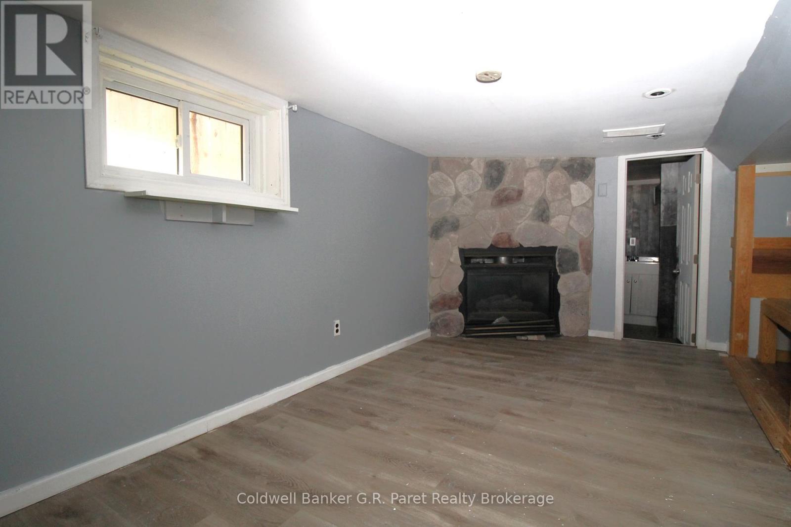15 WAWA STREET - 15