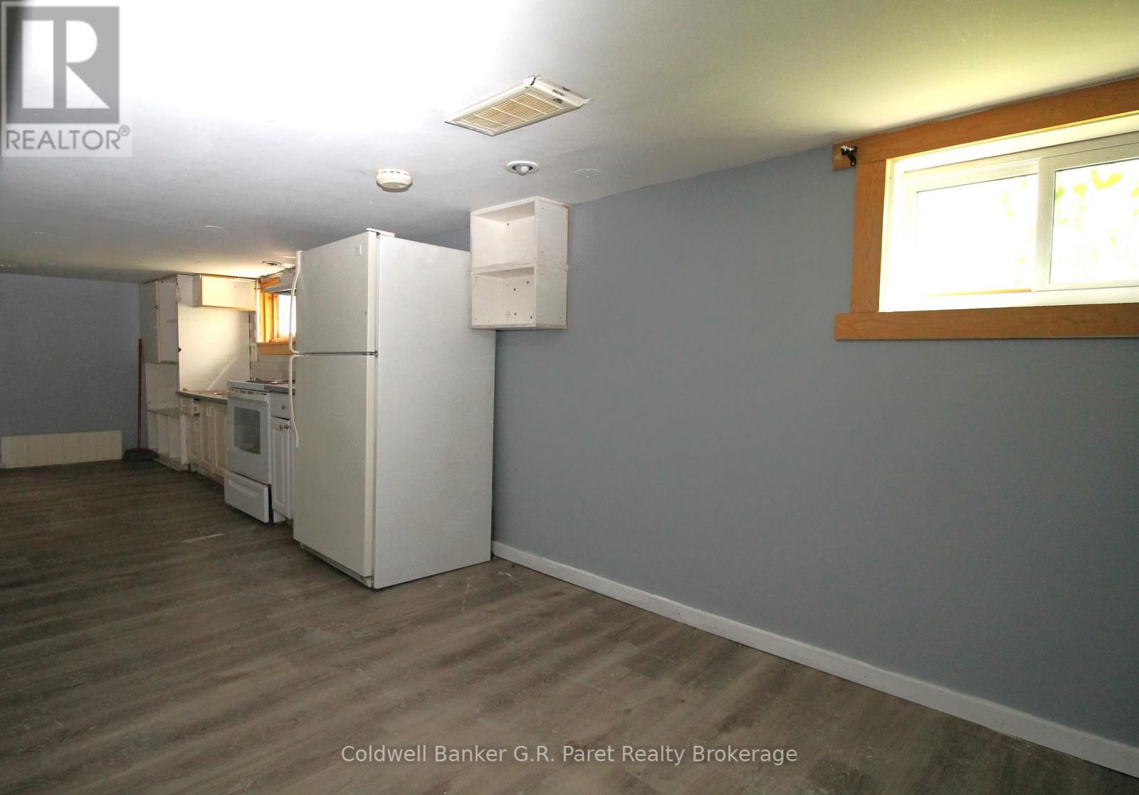 15 WAWA STREET - 16