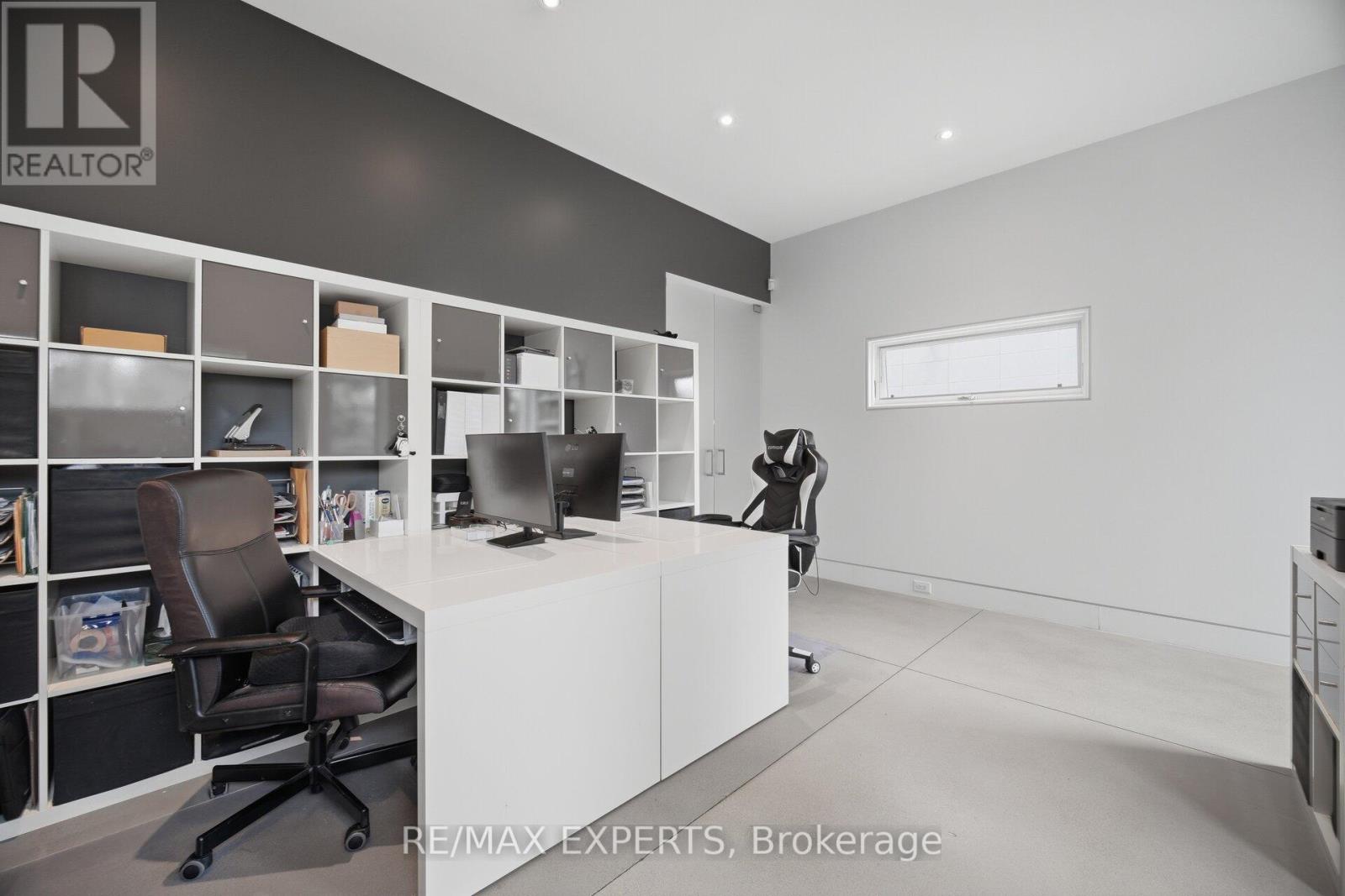 1527 GLENHILL CRESCENT - 23