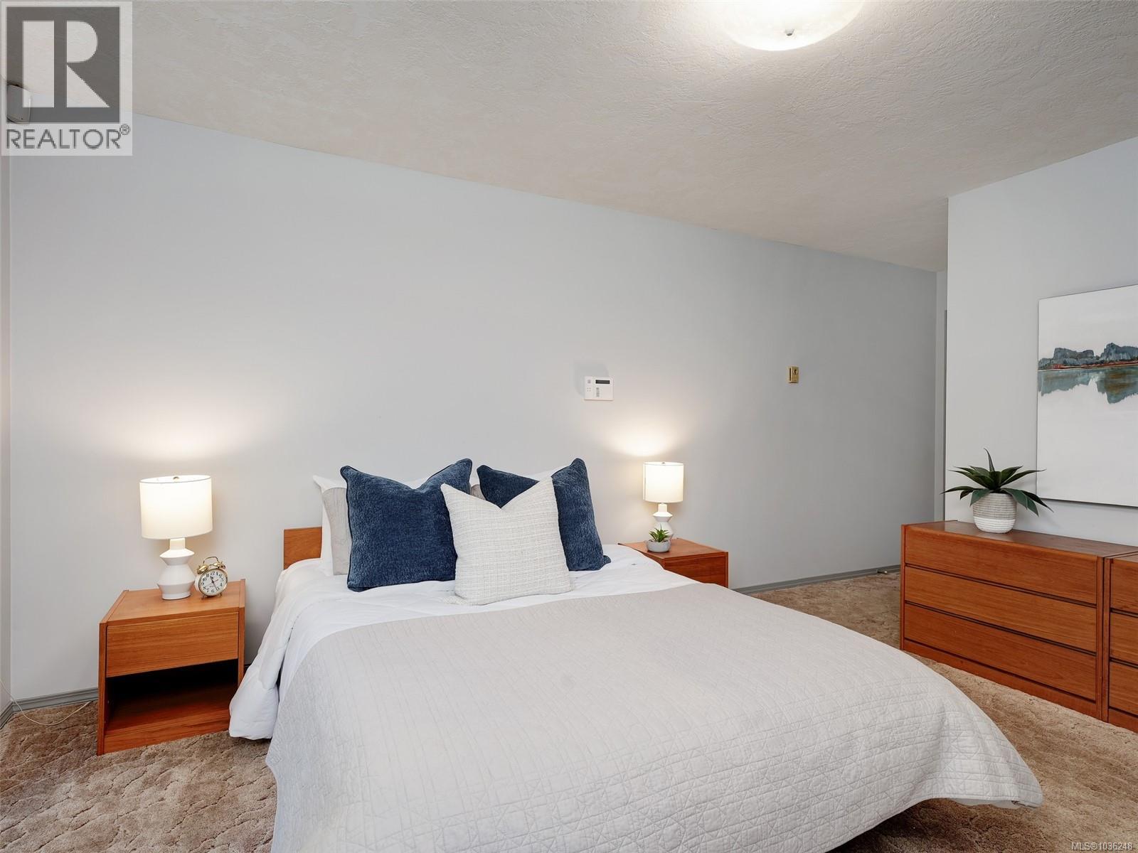  4905 Alamida Crescent, Saanich