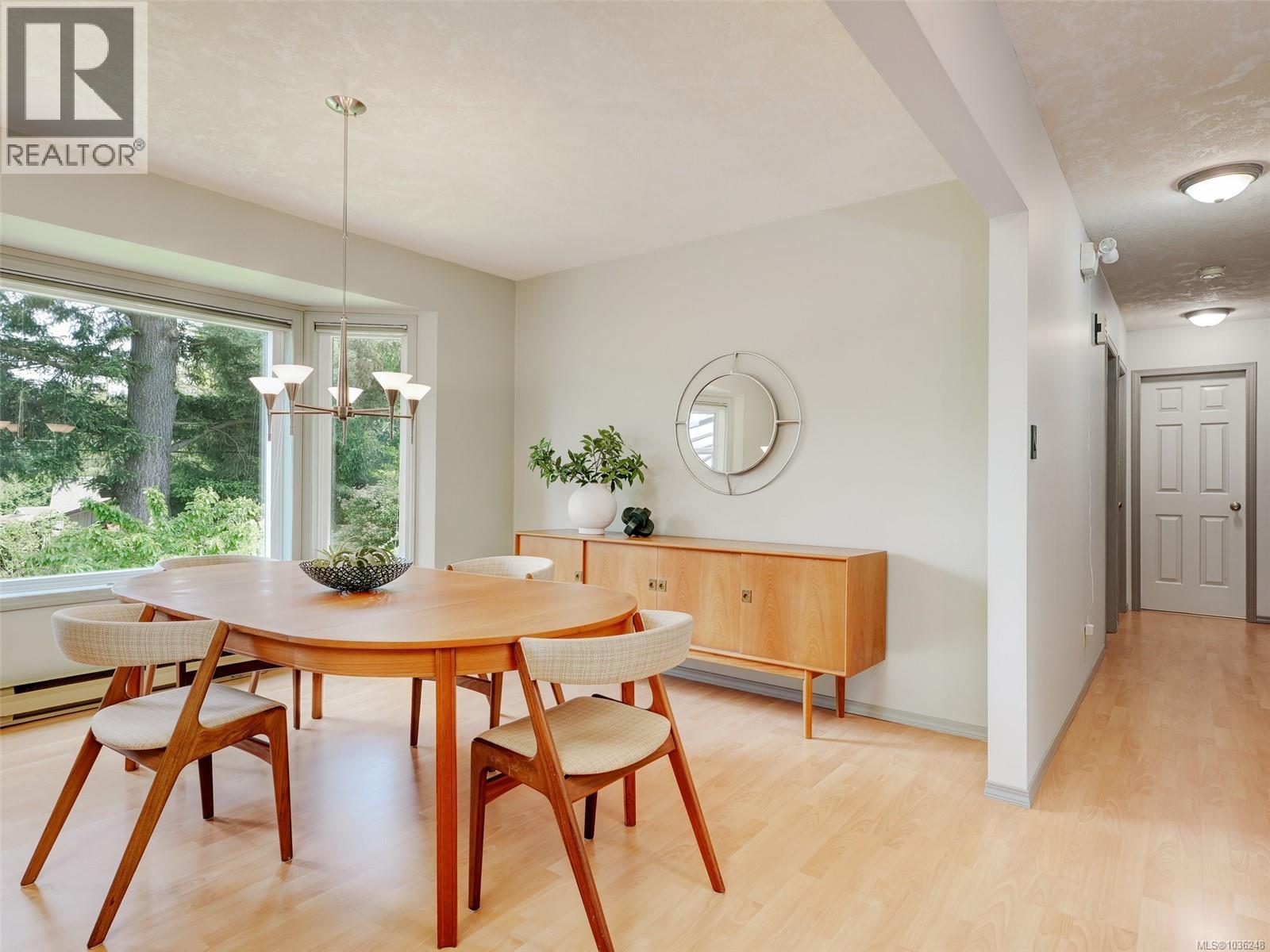  4905 Alamida Crescent, Saanich