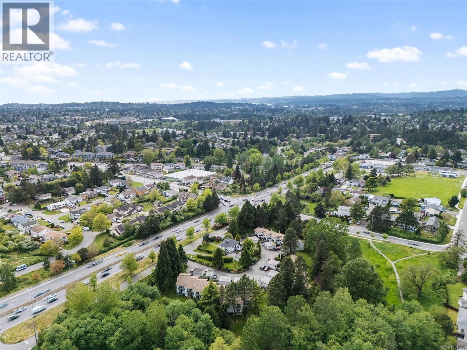 #32 610 McKenzie Ave - 26