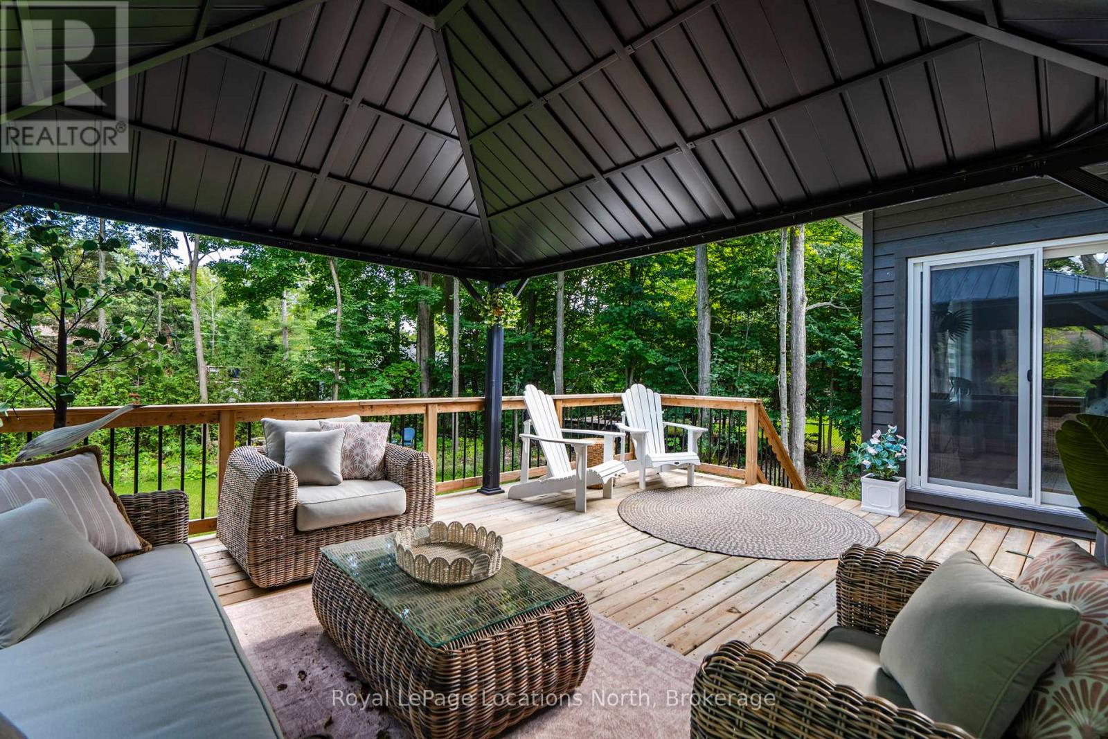 15 PINECONE AVENUE - 43