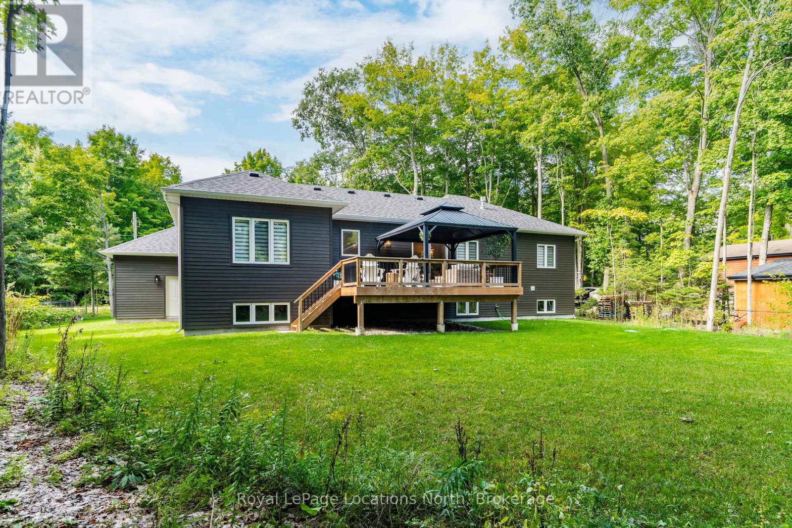 15 PINECONE AVENUE - 46