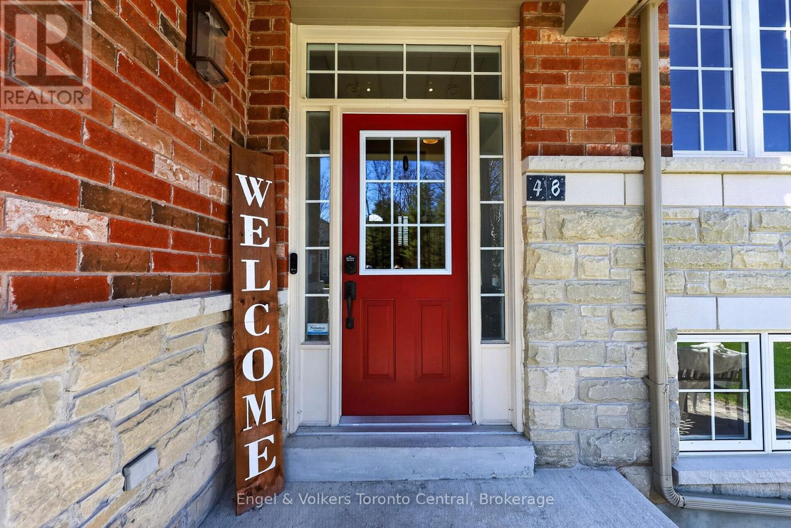 48 ORIOLE CRESCENT - 5