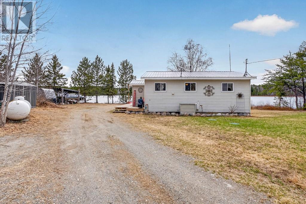 4 Bugg Lake Road - Image 2