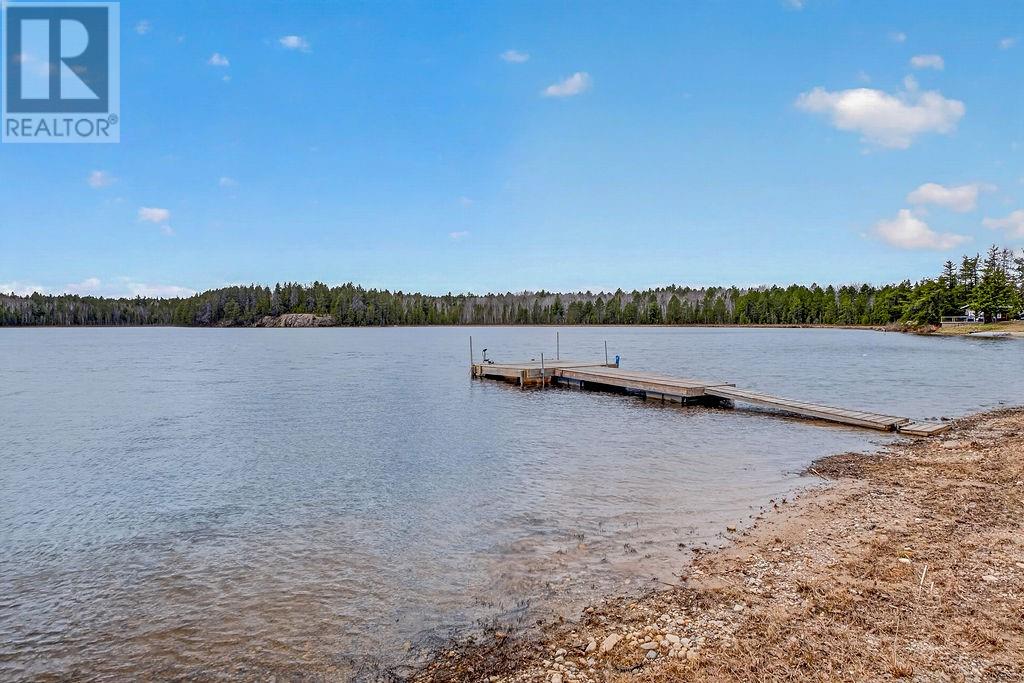 4 Bugg Lake Road - 38