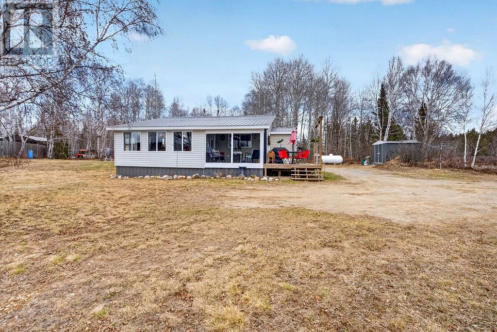 4 Bugg Lake Road - 33