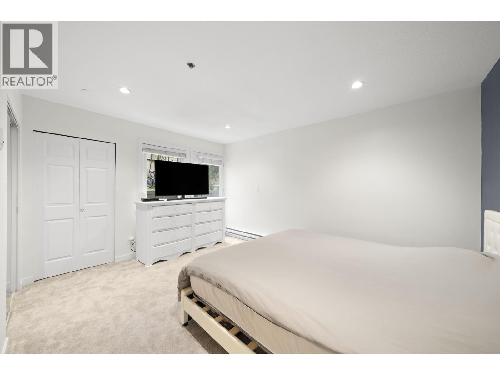 601 W 16TH AVENUE, Vancouver
