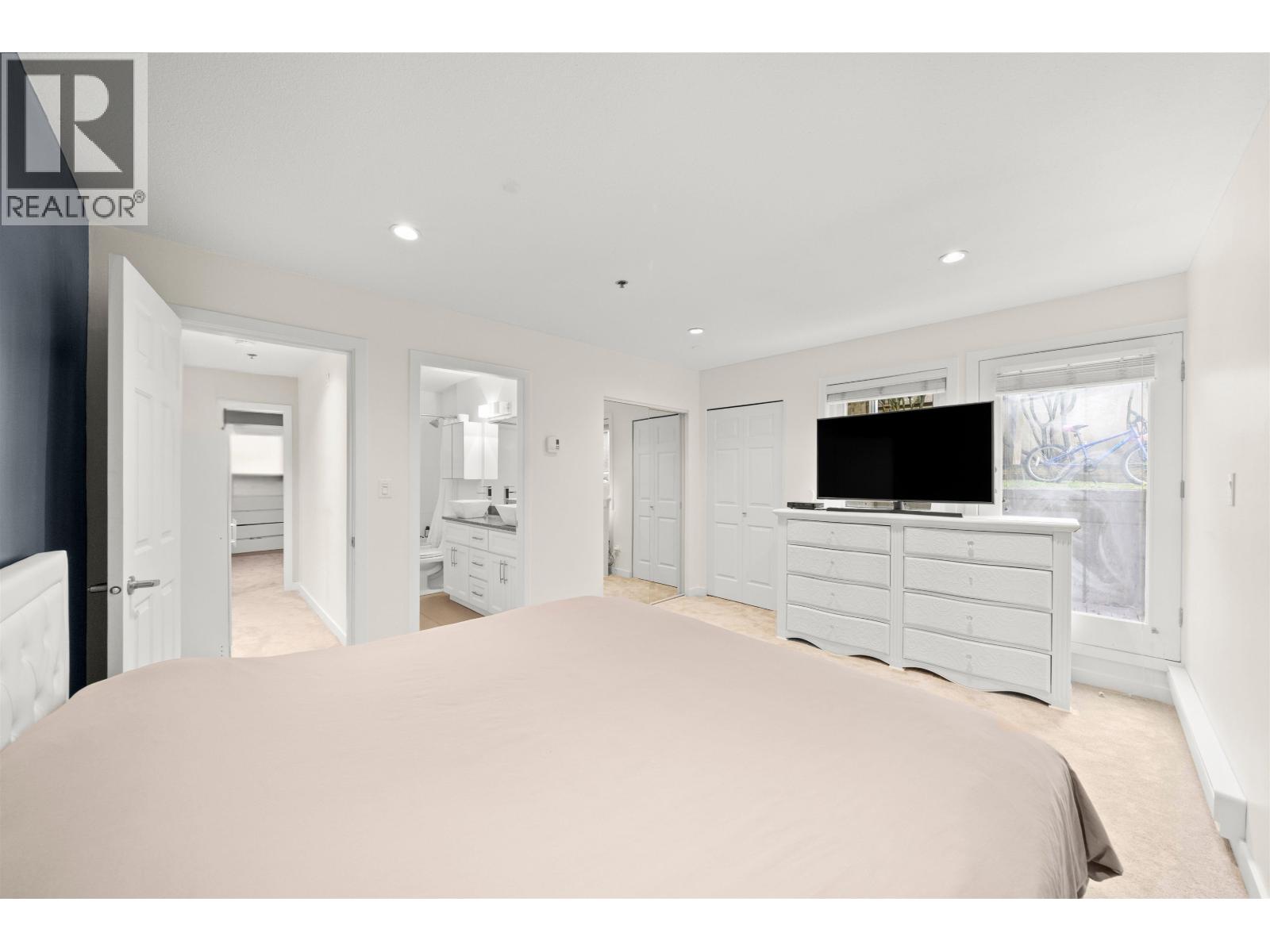 601 W 16TH AVENUE, Vancouver