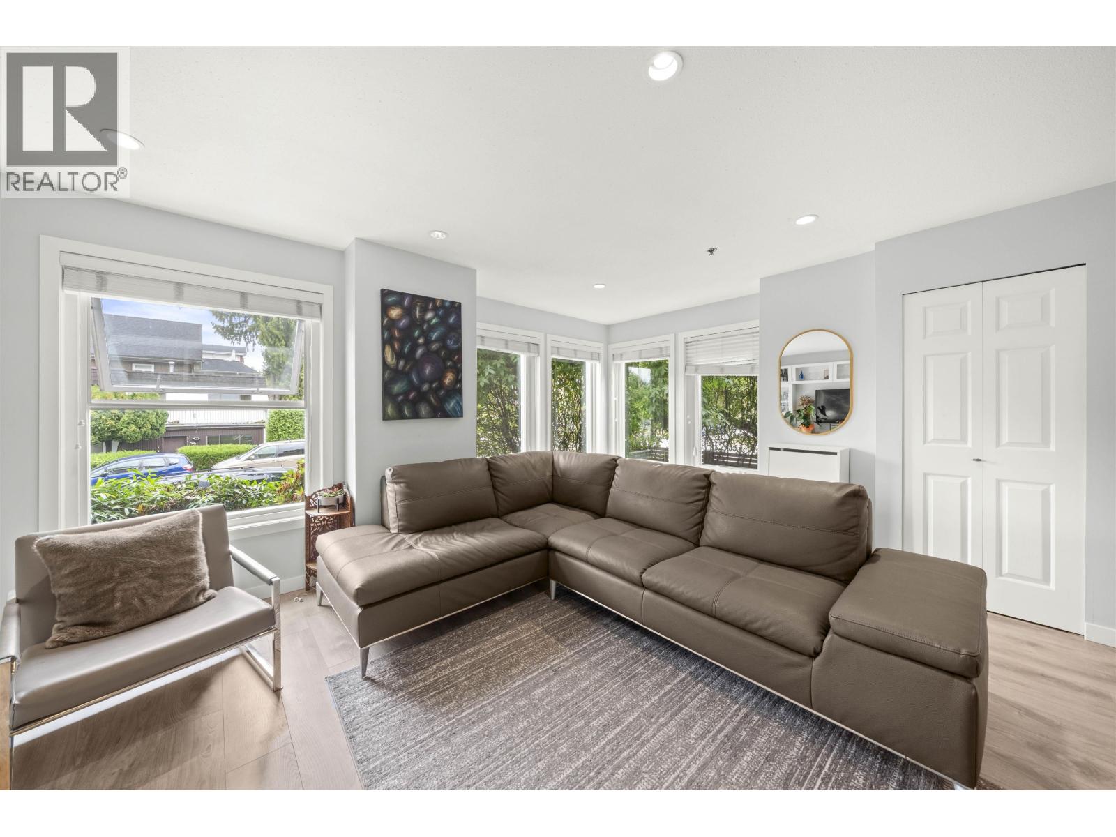 601 W 16TH AVENUE, Vancouver