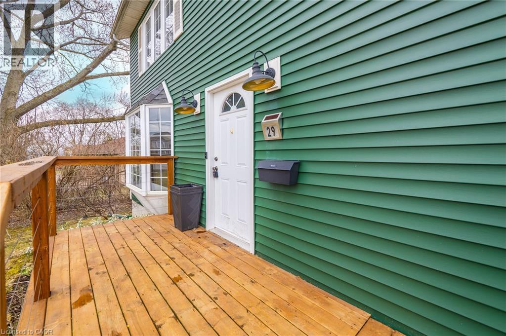 29 QUAKER Road - 5