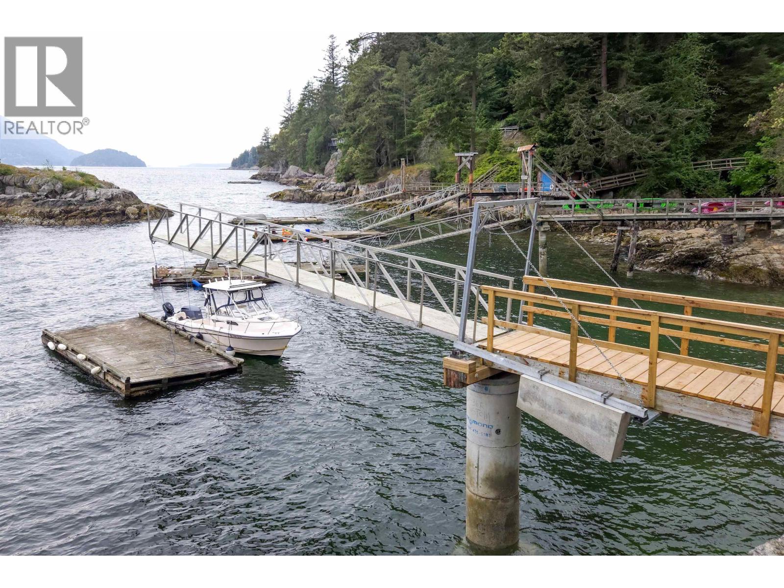 715 BOWEN VIEW ROAD, Gambier Island