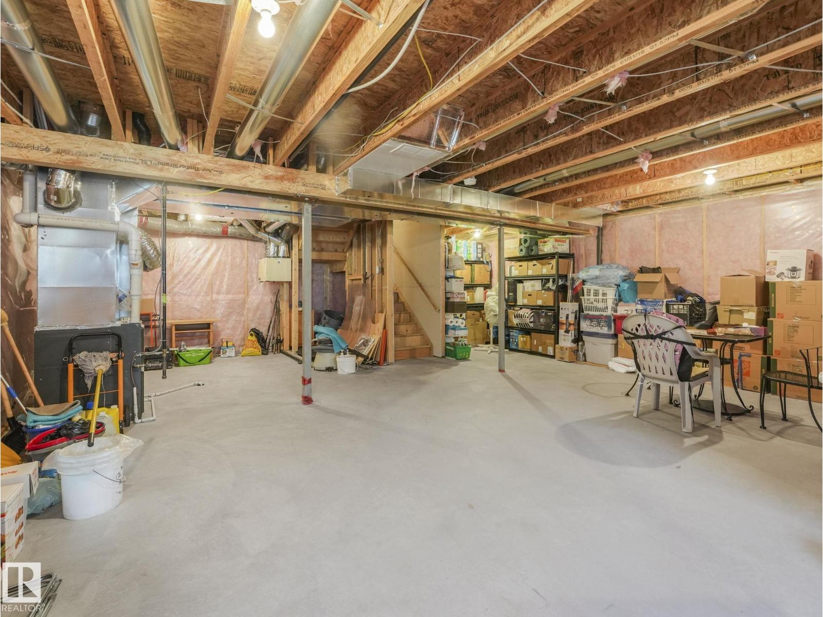 14227 138 ST NW NW - 35