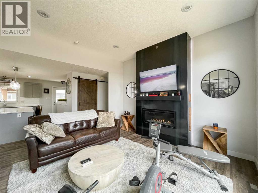 7313 Hughes Avenue, Fort McMurray