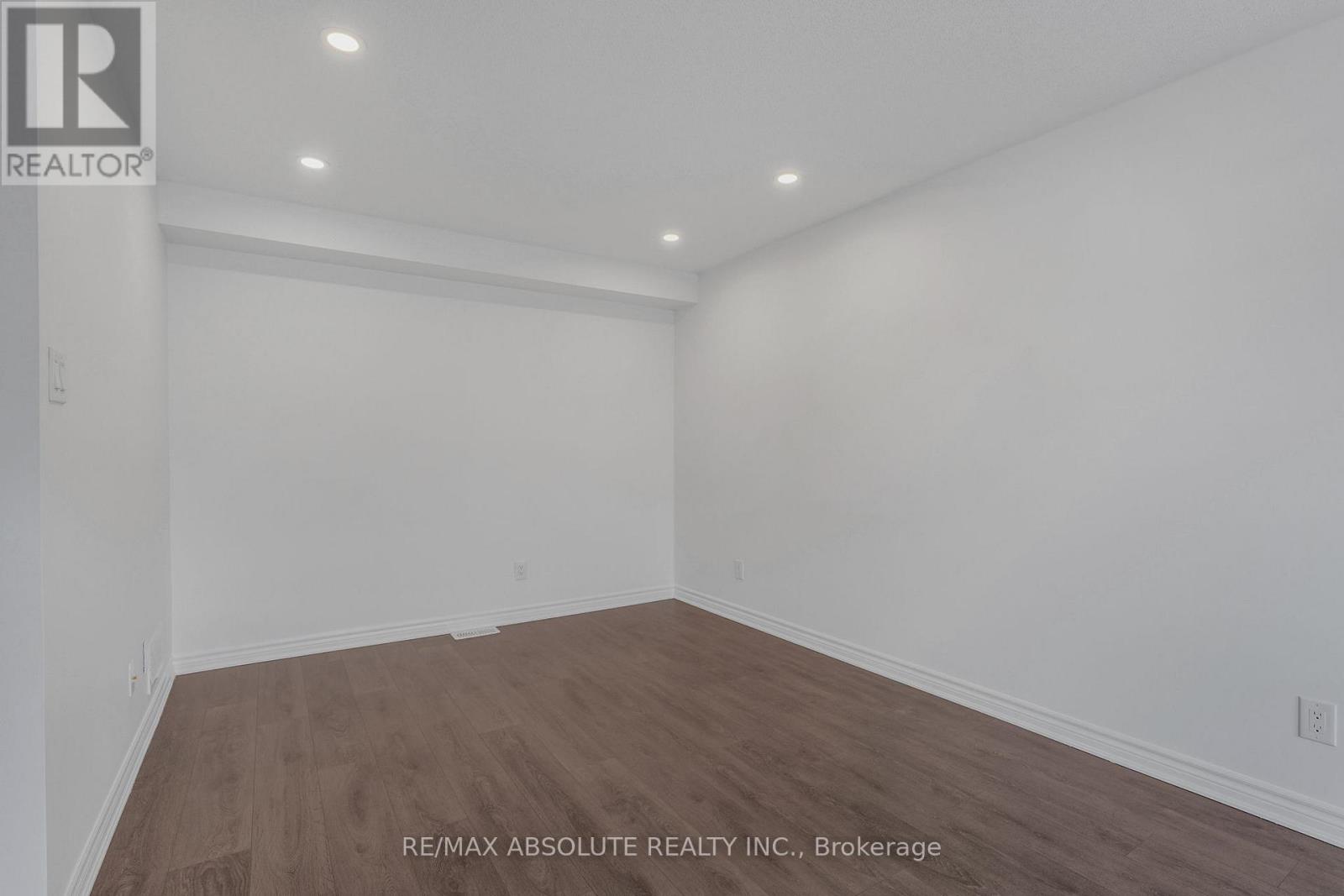 121 HELENIUM LANE - 15