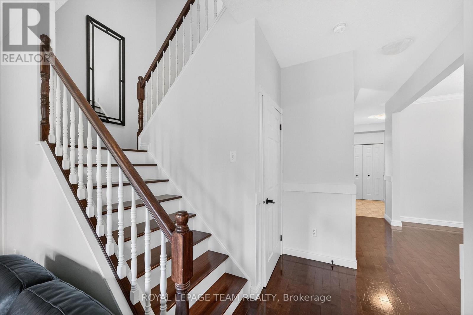 29 MATTAWA CRESCENT - 27