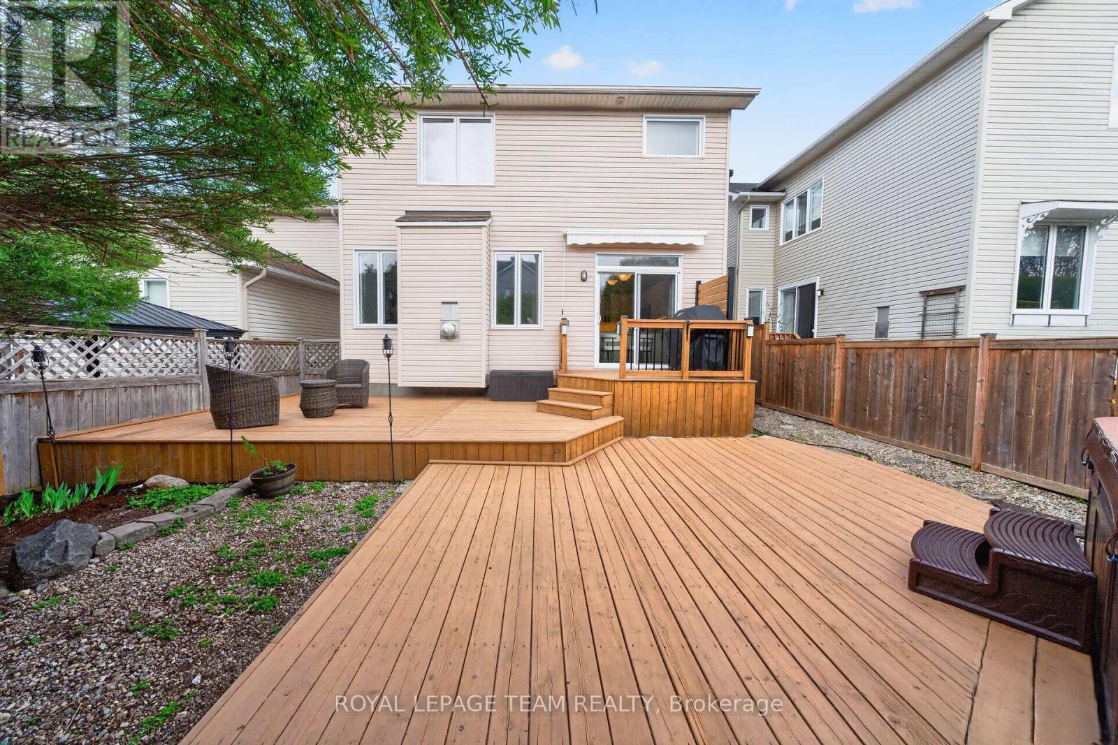 29 MATTAWA CRESCENT - 44
