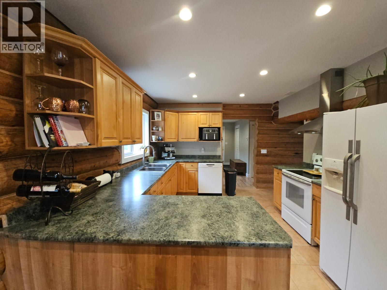 2923 Nichols Subdivision, Chetwynd