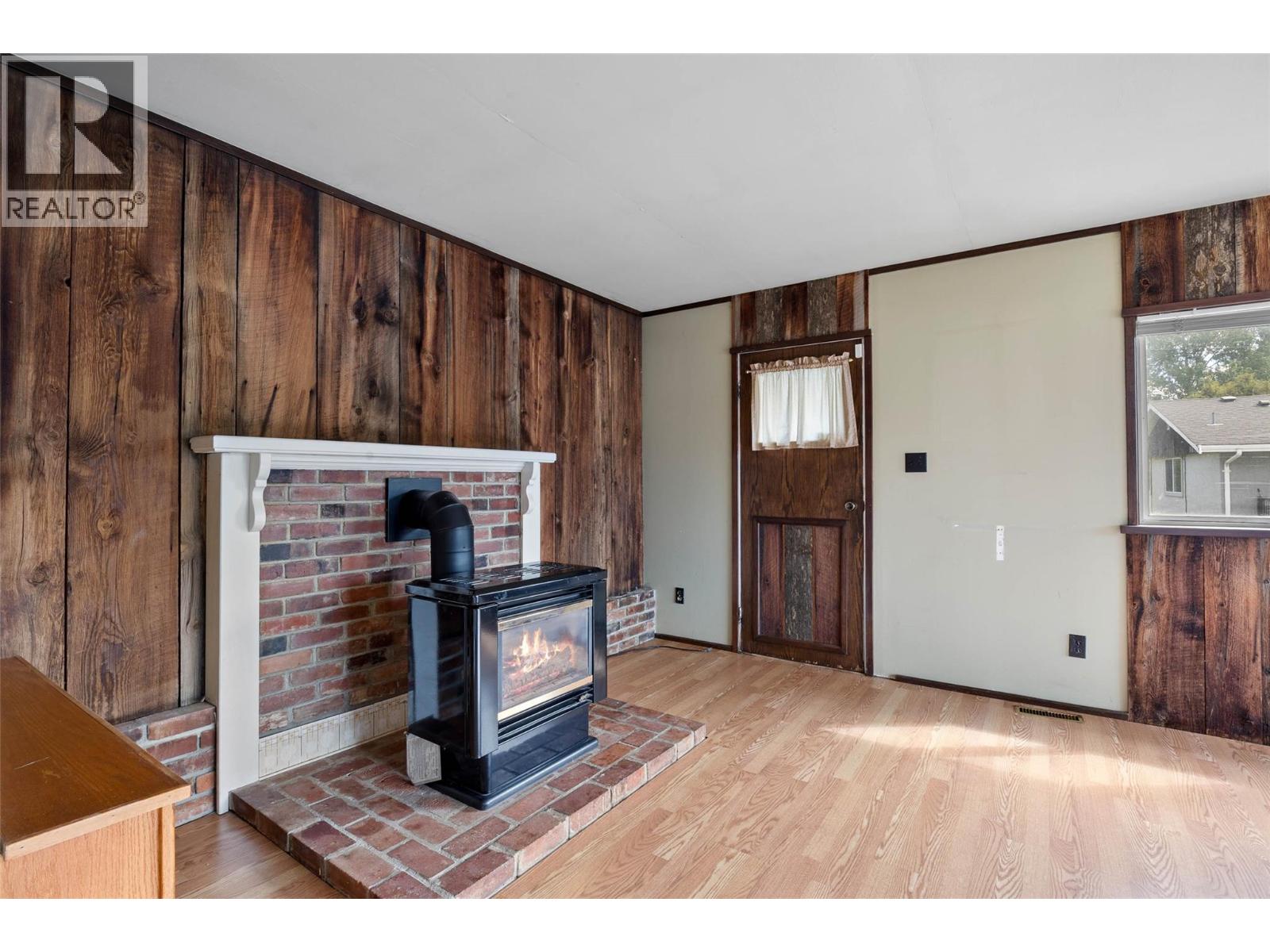 594 Brentwood Avenue - 12