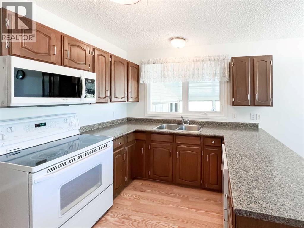 107 4 Avenue SW - 12