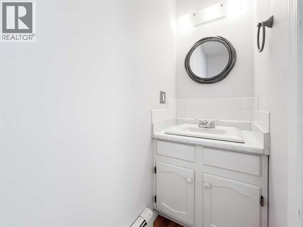 107 4 Avenue SW - 19