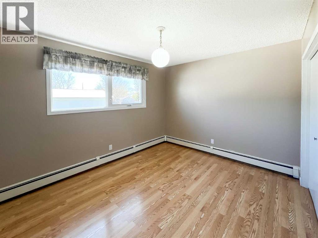 107 4 Avenue SW - 21
