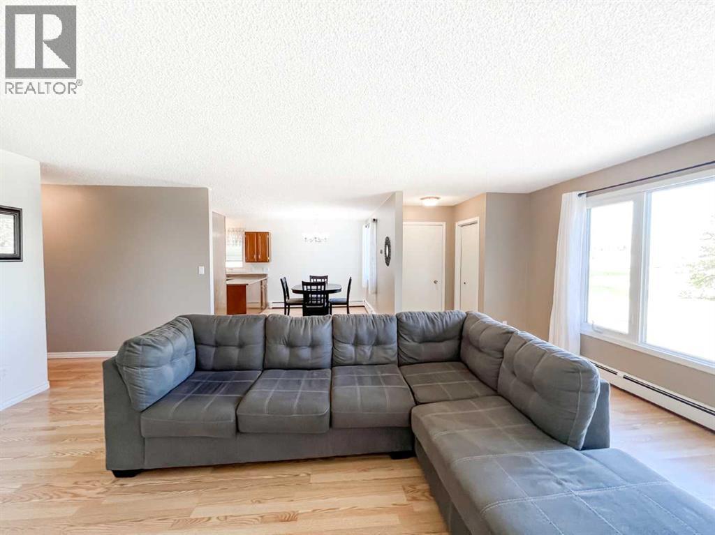 107 4 Avenue SW - 6