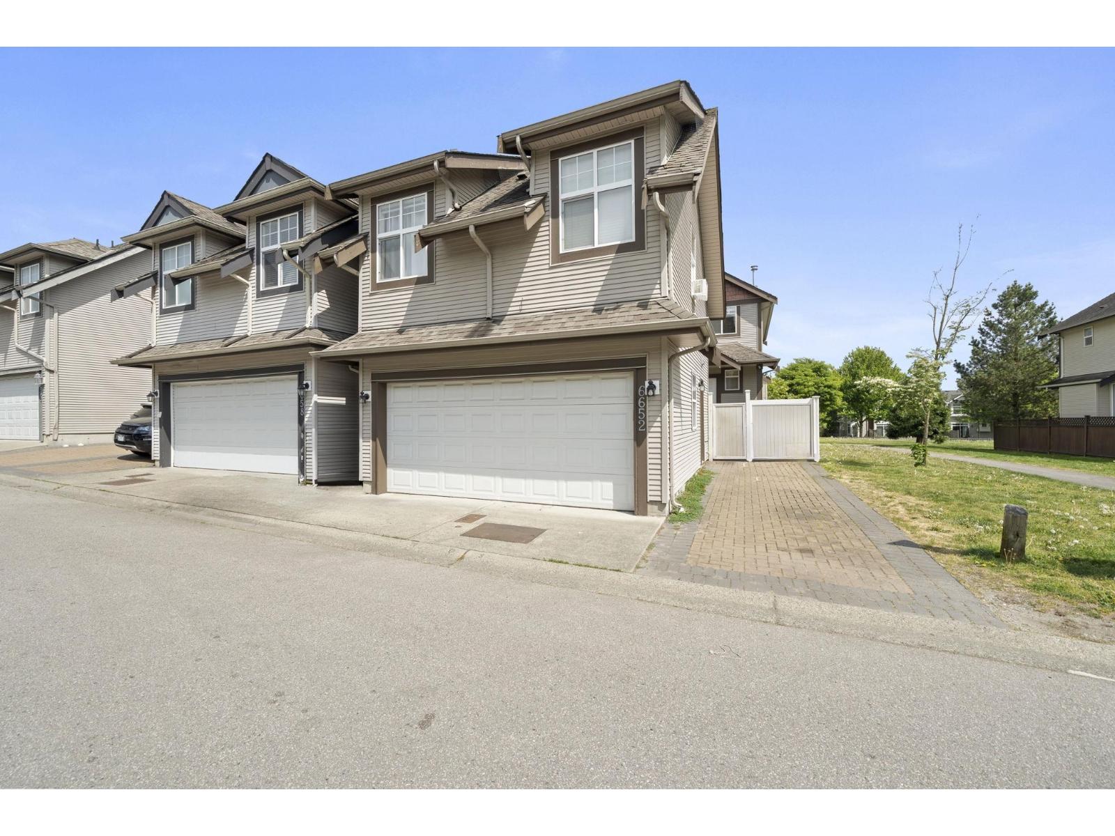 4 Bed, 5 Bath House for Sale in Surrey – 6652 195 STREET, Surrey – MLS# R3123276 - Image 35