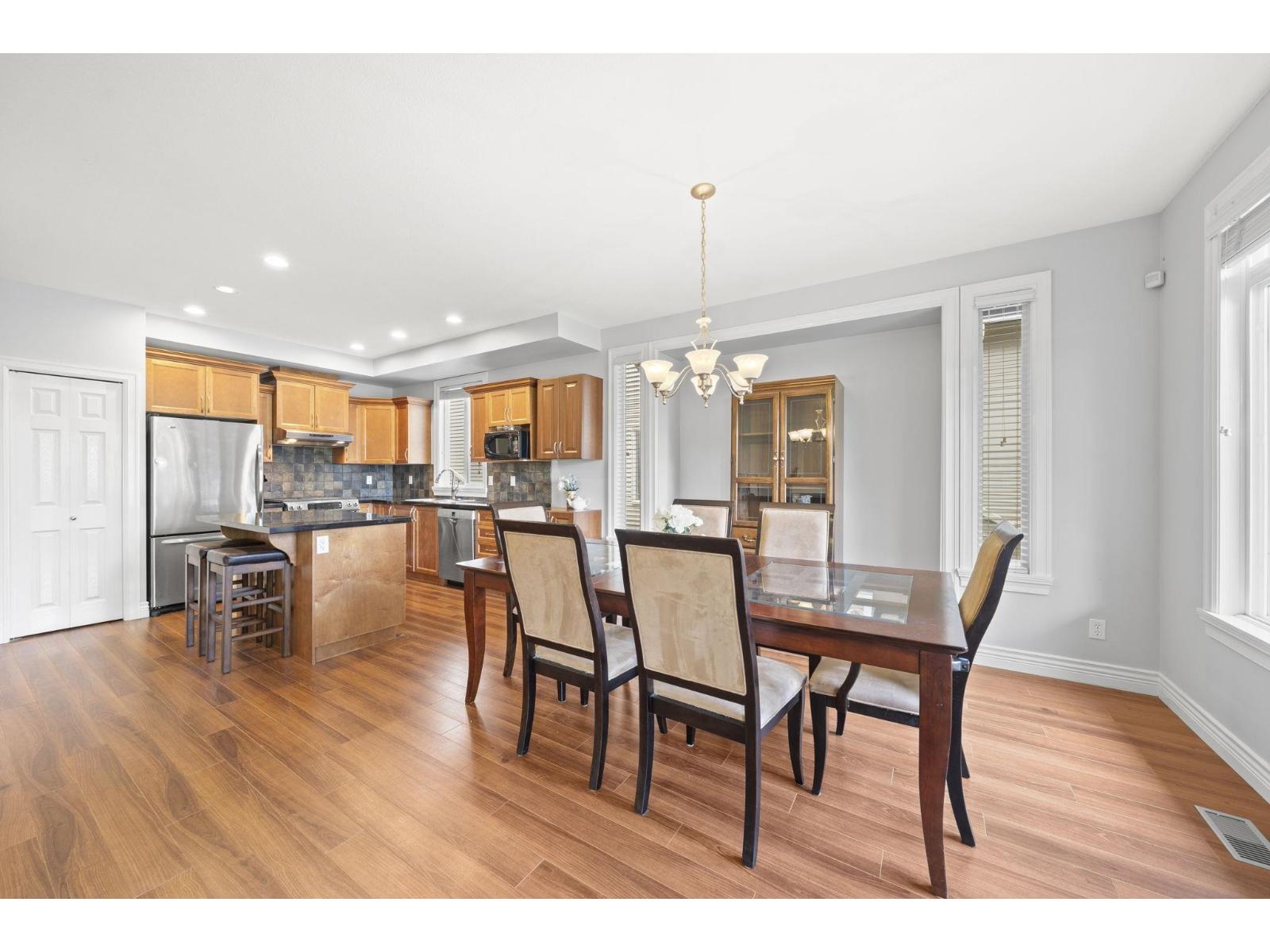 4 Bed, 5 Bath House for Sale in Surrey – 6652 195 STREET, Surrey – MLS# R3123276 - Image 29